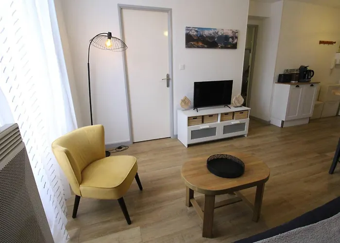 Cosy A Luchon, 4 Pers., Proche Thermes, Parking Inclus - Fr-1-313-246 Apartman *